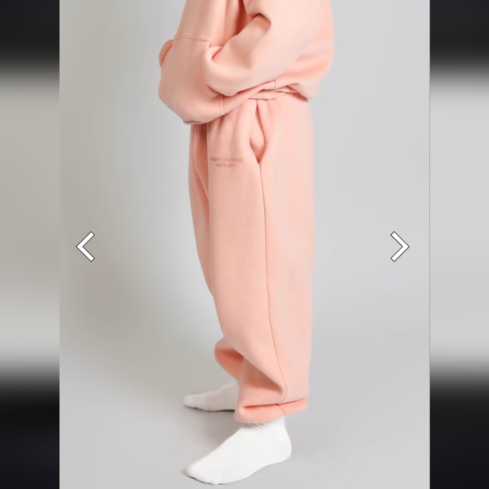 Comfrt Pastel Oversized Kids XL Sweatpants – Limited Edition Peach $60